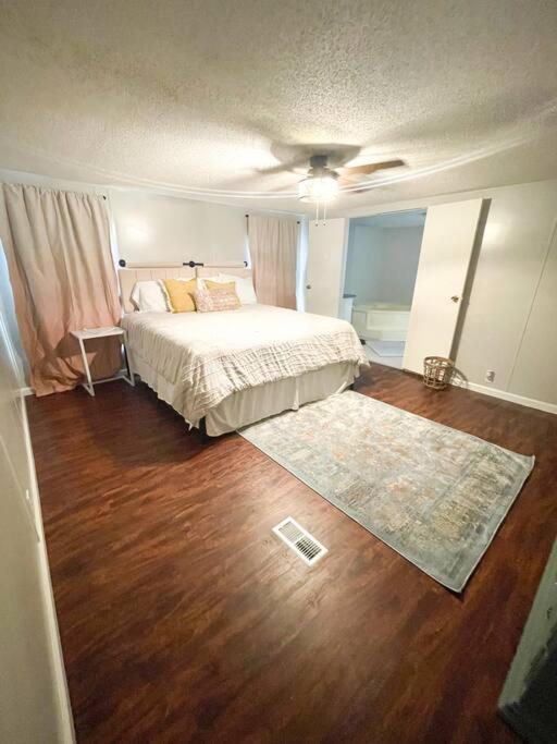 Centrally Located 3 Bedroom West Monroe Exterior photo